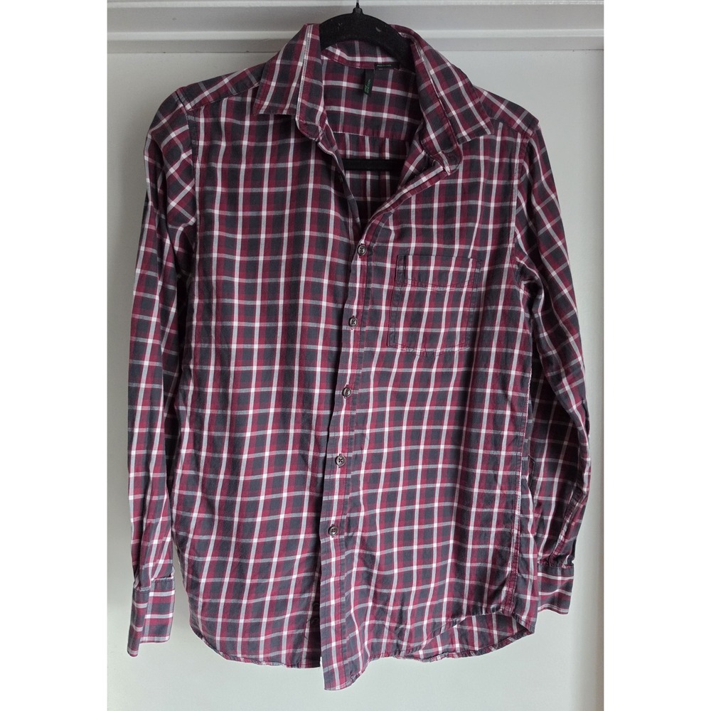 Stile Benetton Plaid Shirt Red White Black Collared Long Sleeve Button-Up